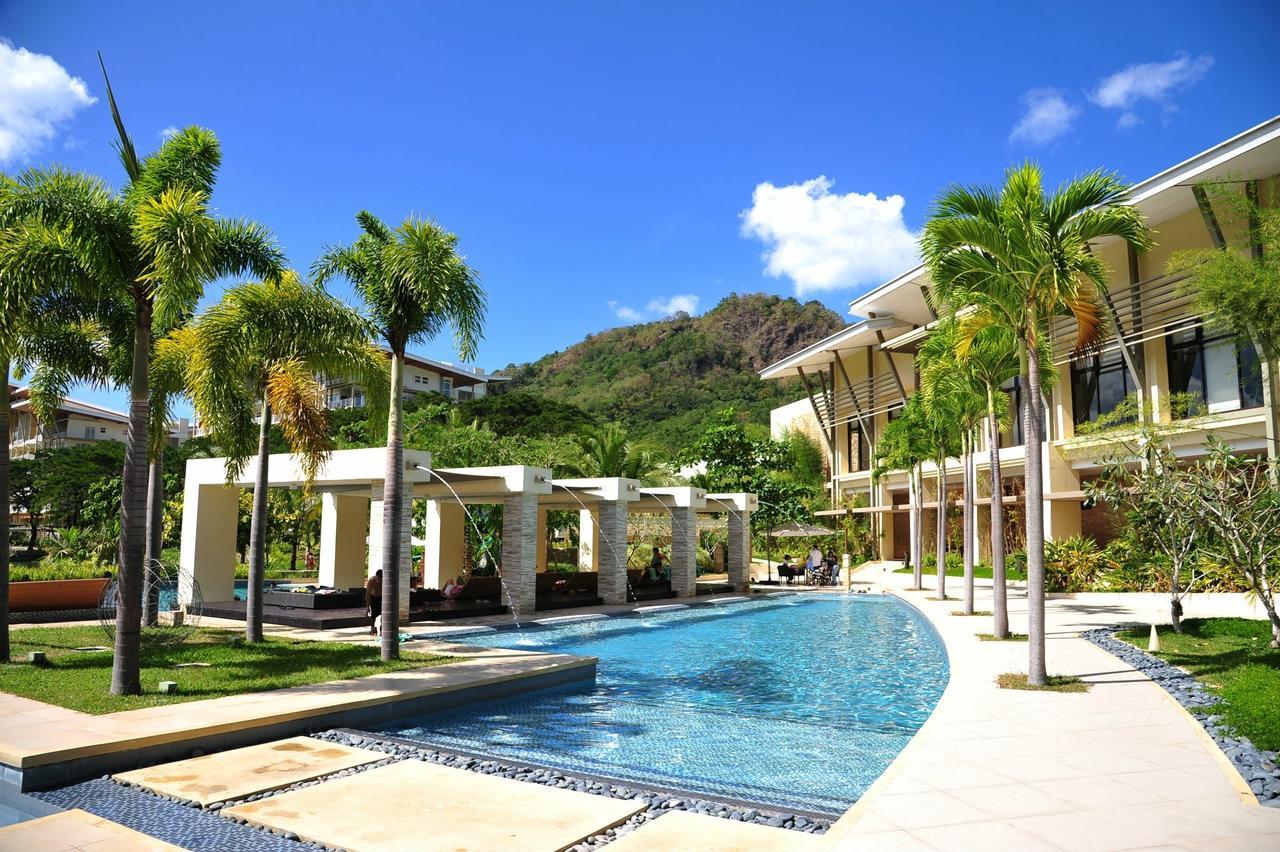 Creys Condo At Pico De Loro Cove Nasugbu Exterior photo