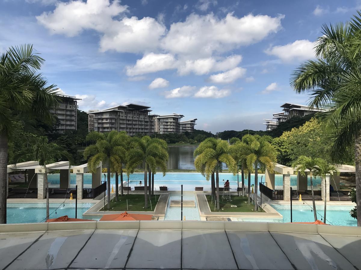 Creys Condo At Pico De Loro Cove Nasugbu Exterior photo