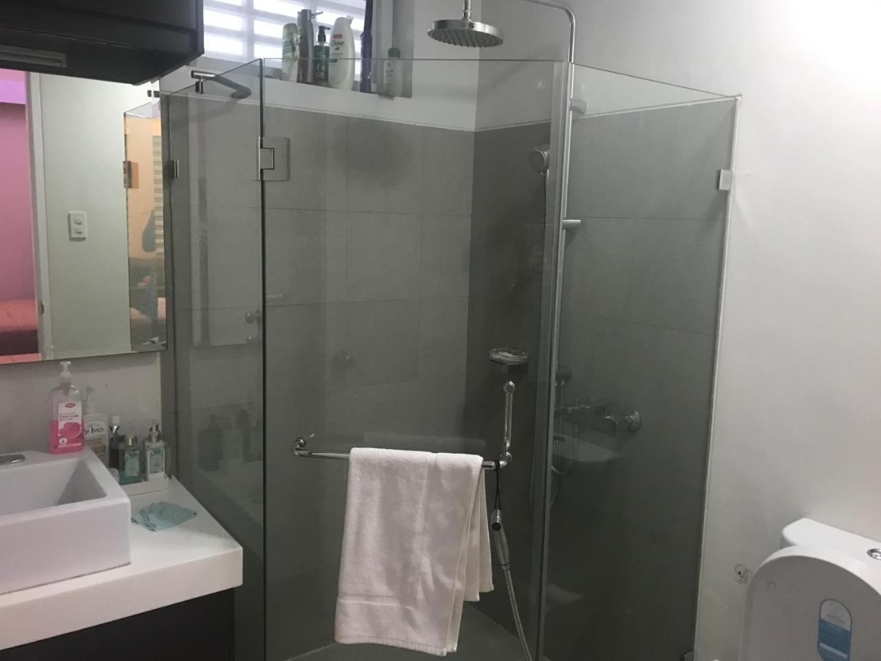 Creys Condo At Pico De Loro Cove Nasugbu Exterior photo