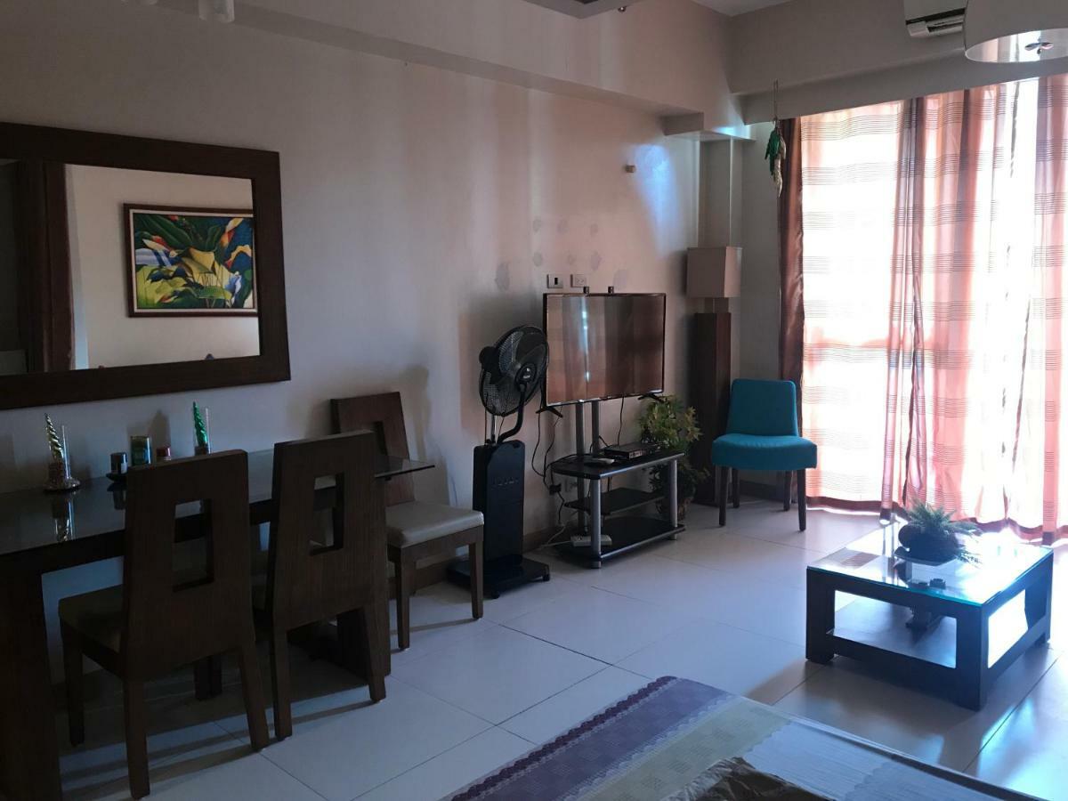 Creys Condo At Pico De Loro Cove Nasugbu Exterior photo